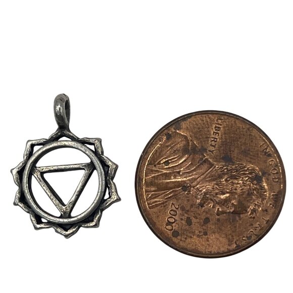Silver Metal Triangle Chakra Pendant Charm A192 - Picture 2 of 3